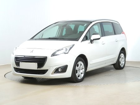 Peugeot 5008, 2016 - pohled č. 3