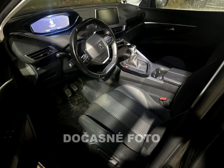 Peugeot 5008, 2017 - pohled č. 3