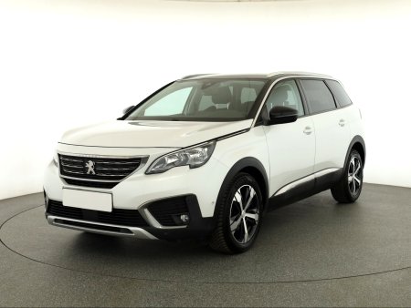 Peugeot 5008, 2018 - pohled č. 3