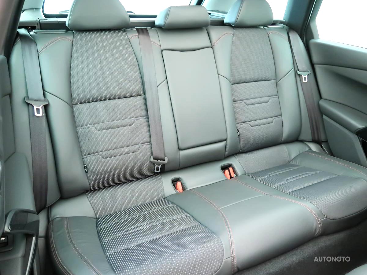 Peugeot 508, 2016 - pohled č. 6