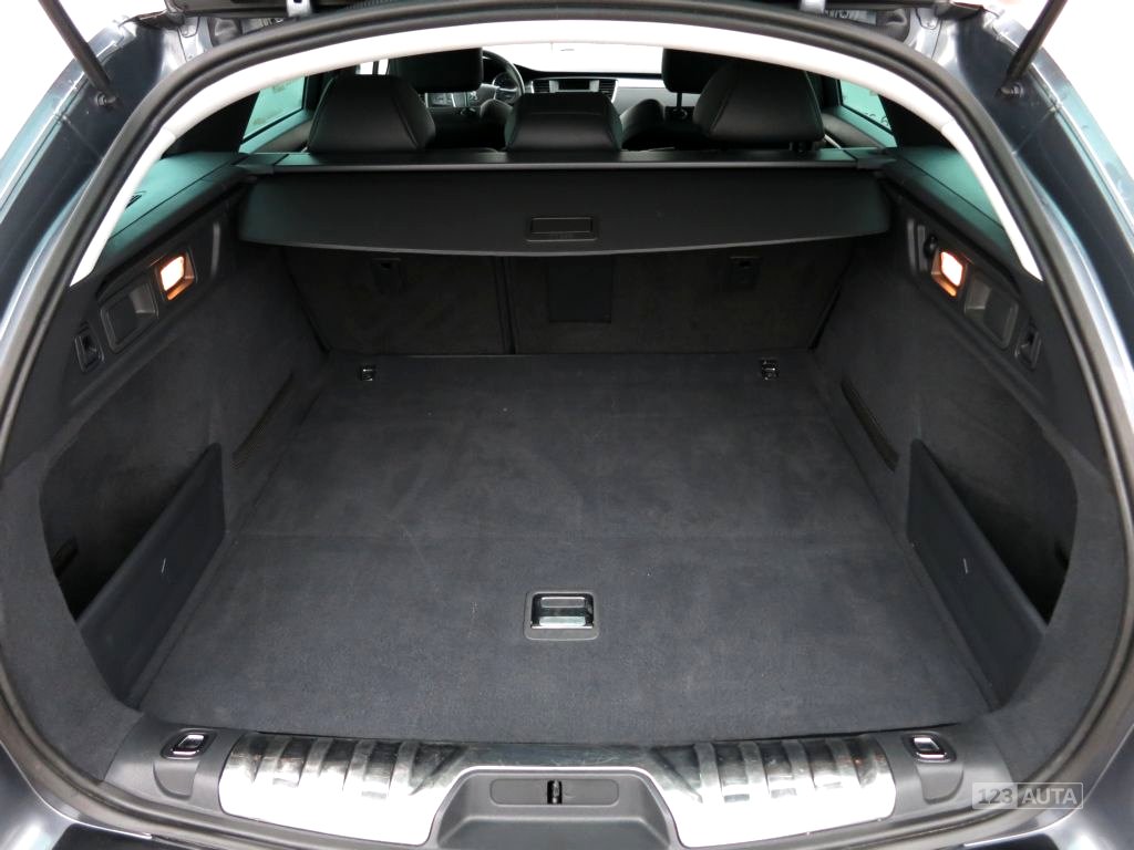 Peugeot 508, 2011 - pohled č. 14