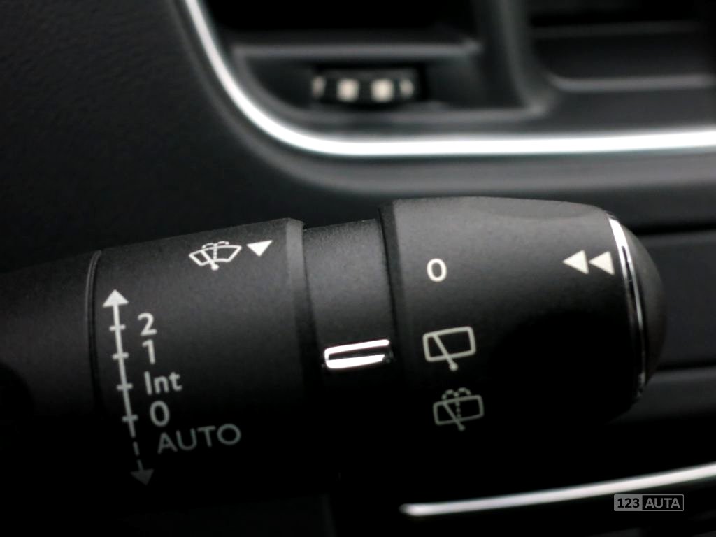 Peugeot 508, 2011 - pohled č. 20