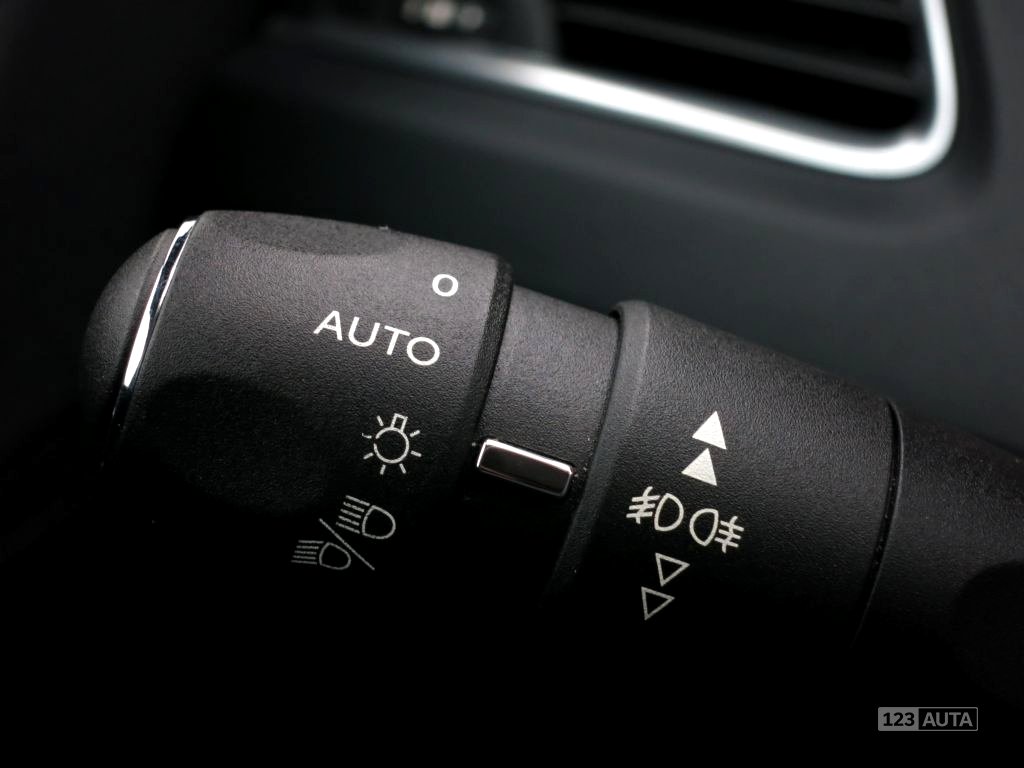 Peugeot 508, 2011 - pohled č. 21