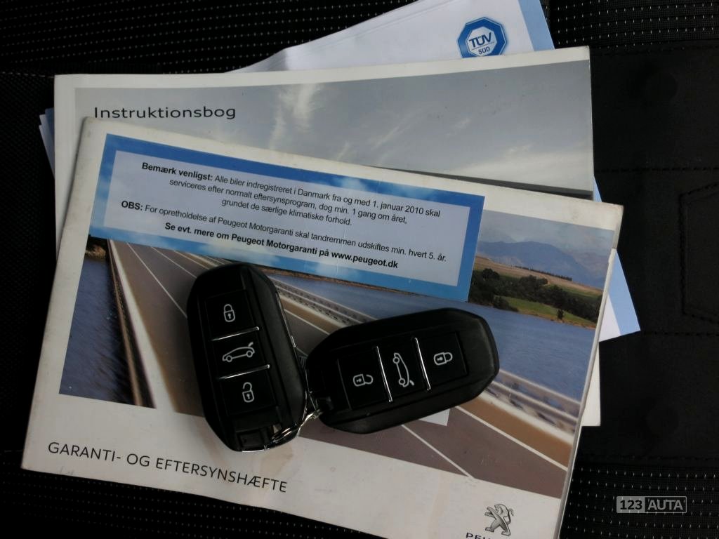 Peugeot 508, 2011 - pohled č. 25