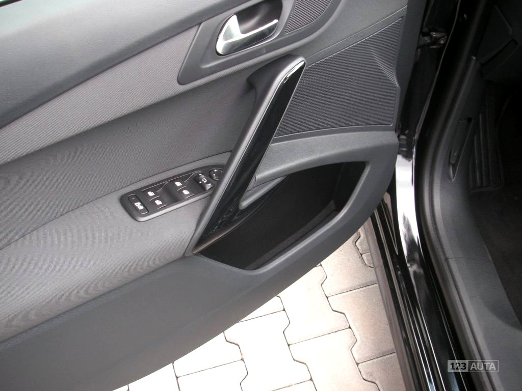 Peugeot 508, 2014 - pohled č. 10