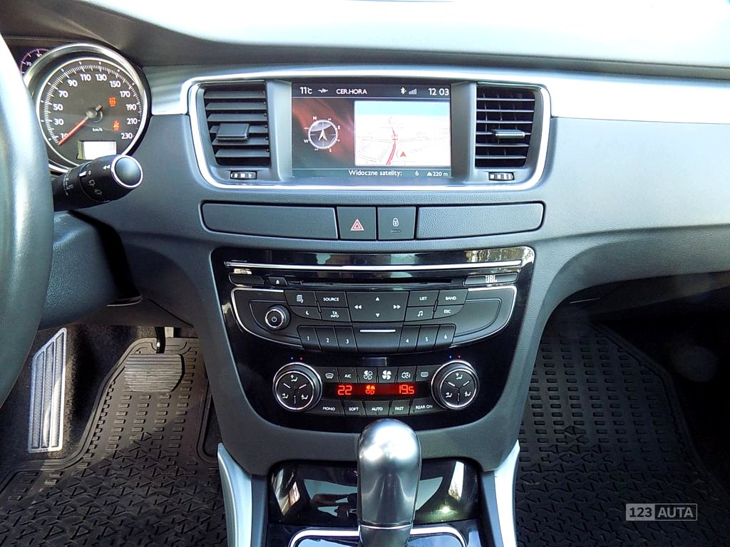 Peugeot 508, 2012 - pohled č. 11