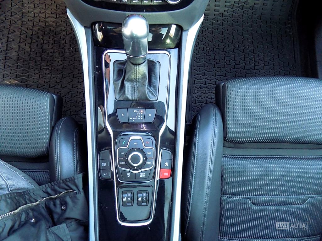 Peugeot 508, 2012 - pohled č. 12