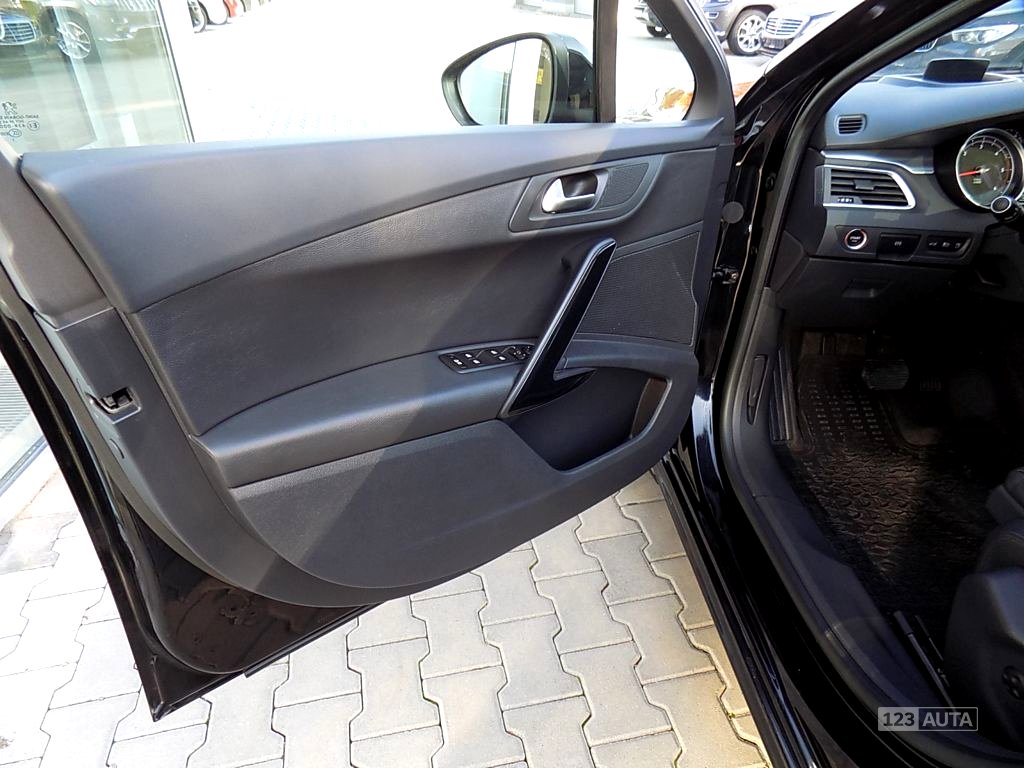 Peugeot 508, 2012 - pohled č. 14