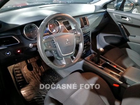 Peugeot 508, 2016 - pohled č. 3