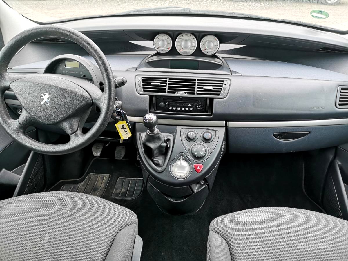 Peugeot 807, 2008 - pohled č. 3