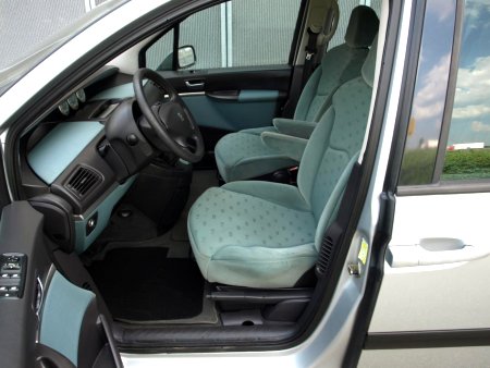 Peugeot 807, 2002 - pohled č. 9