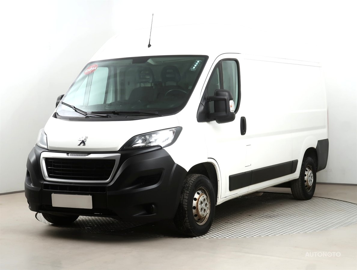 Peugeot Boxer, 2019 - pohled č. 3