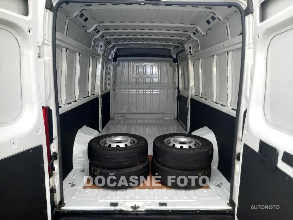 Peugeot Boxer, 2019 - pohled č. 3