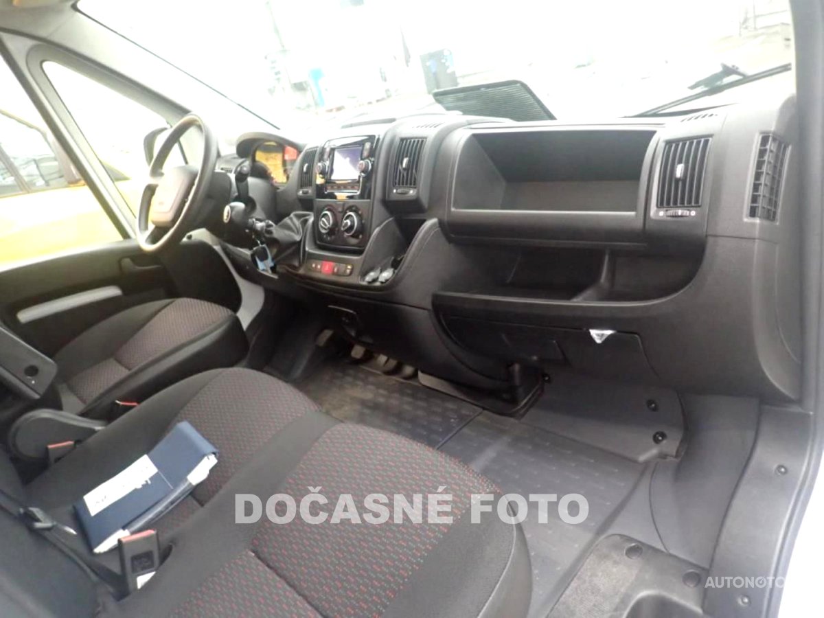 Peugeot Boxer, 2020 - pohled č. 3