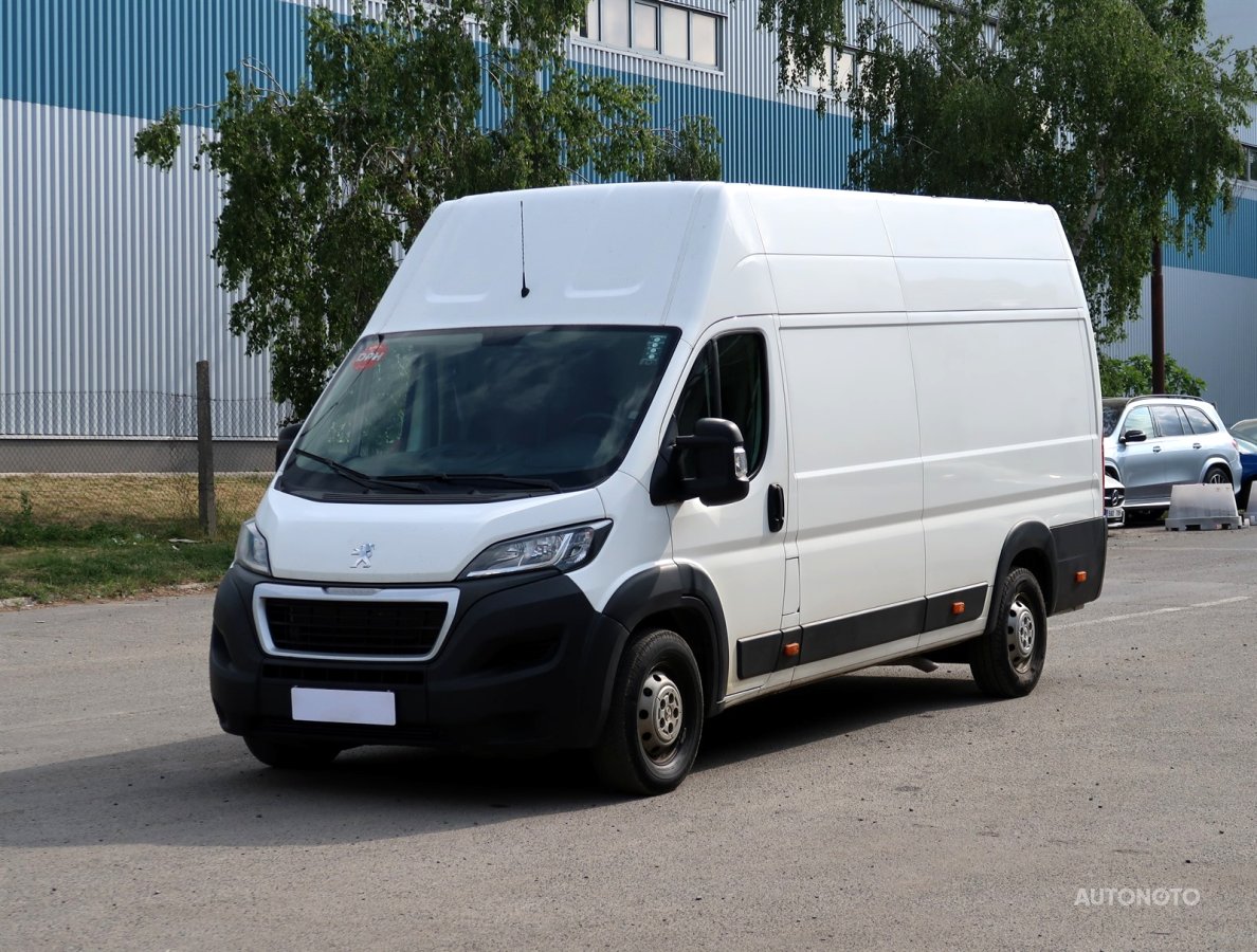 Peugeot Boxer, 2019 - pohled č. 3