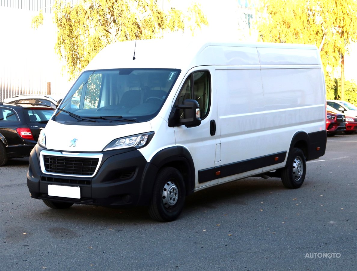 Peugeot Boxer, 2019 - pohled č. 3