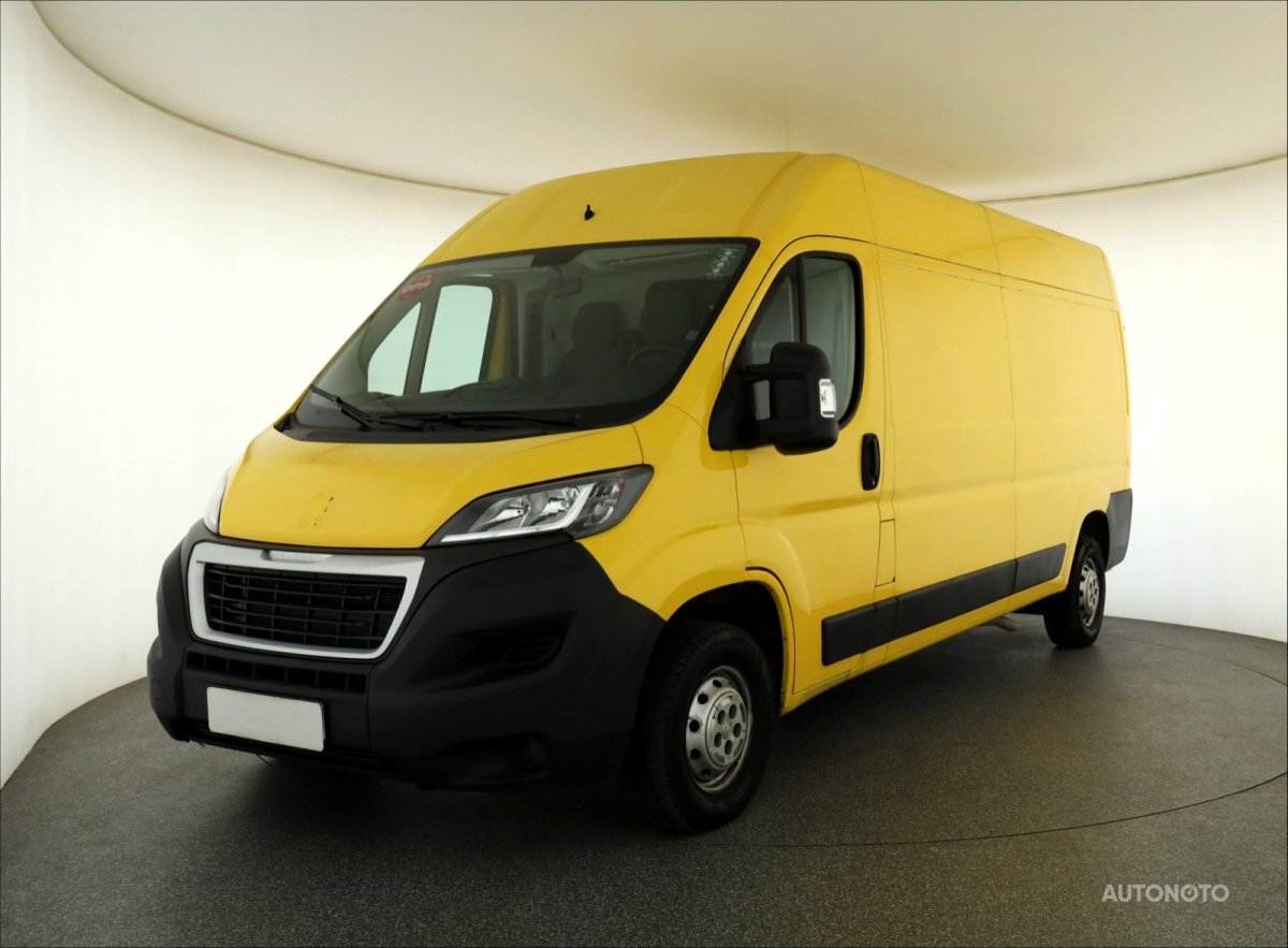 Peugeot Boxer, 2018 - pohled č. 3