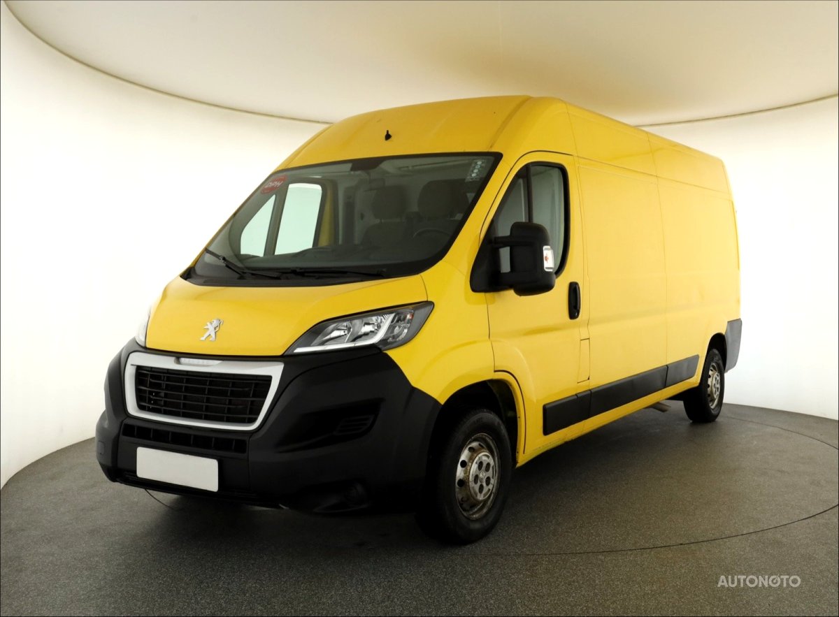 Peugeot Boxer, 2019 - pohled č. 3