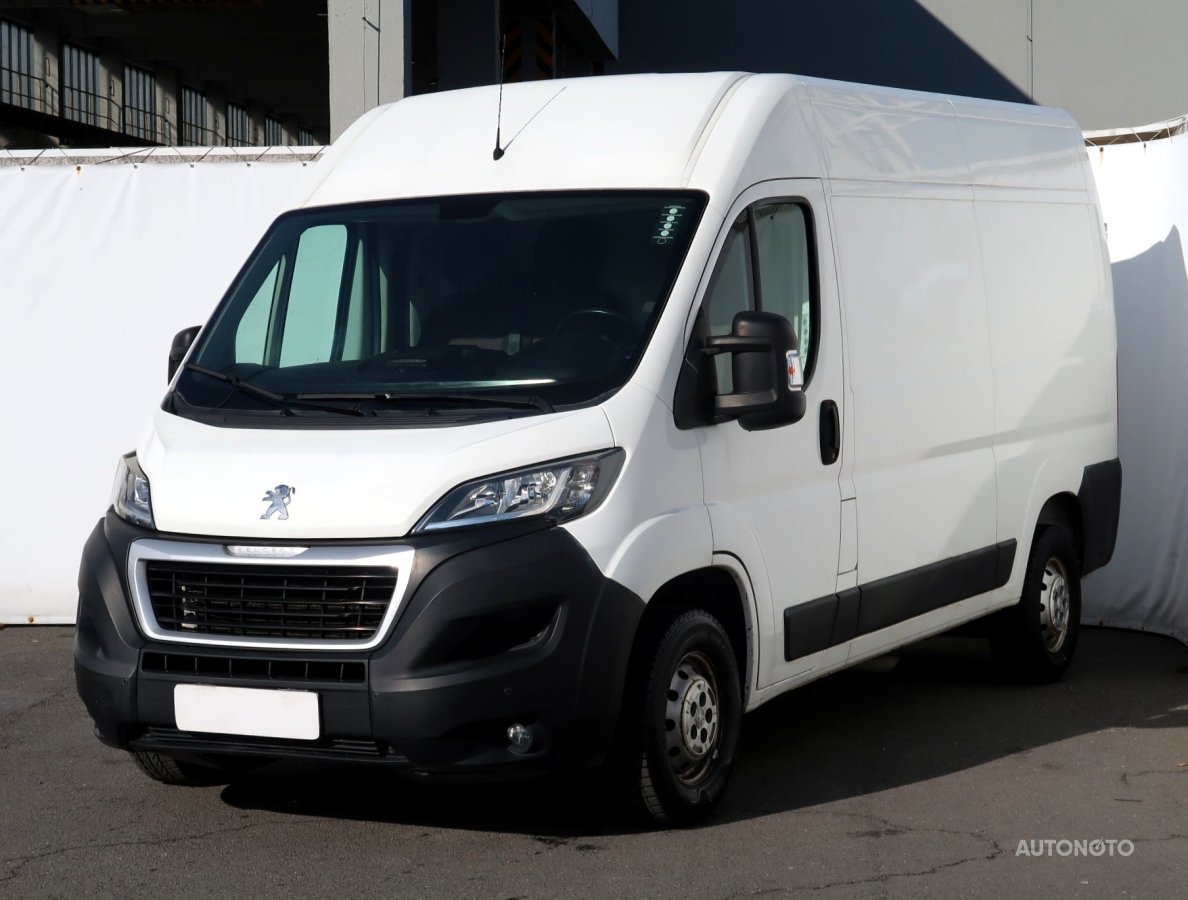 Peugeot Boxer, 2020 - pohled č. 3