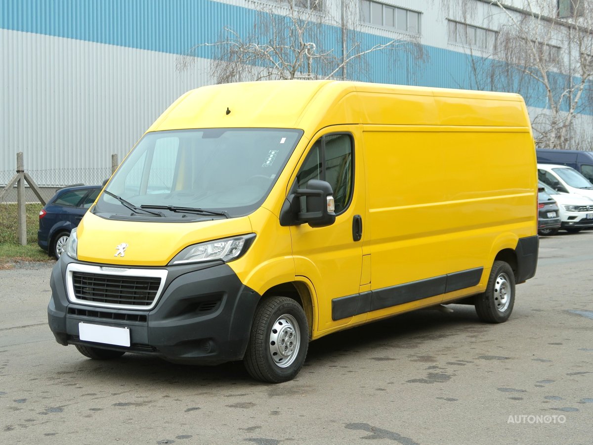 Peugeot Boxer, 2019 - pohled č. 3