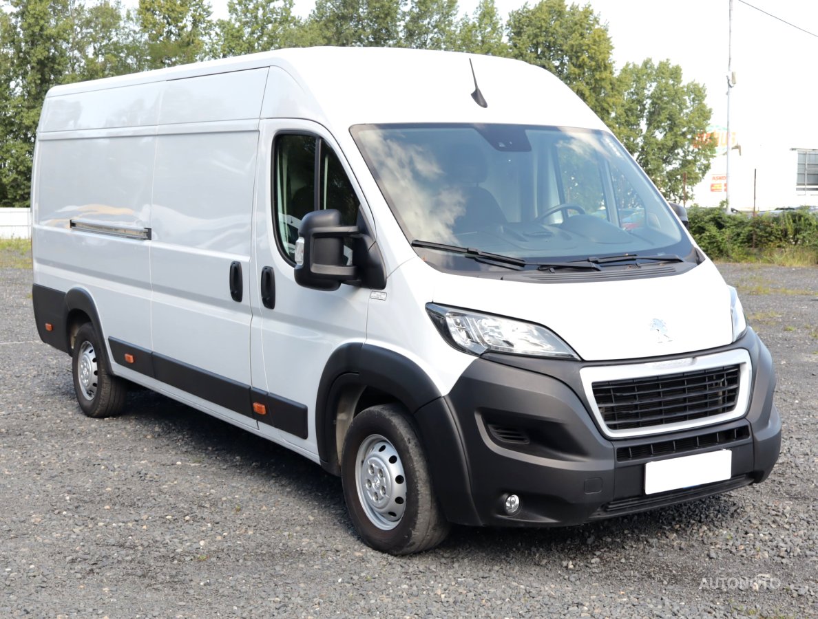 Peugeot Boxer, 2023 - celkový pohled