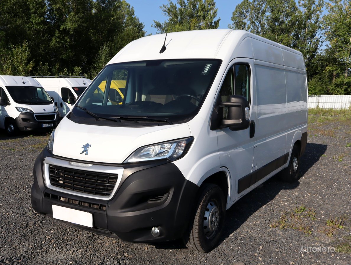 Peugeot Boxer, 2021 - pohled č. 3