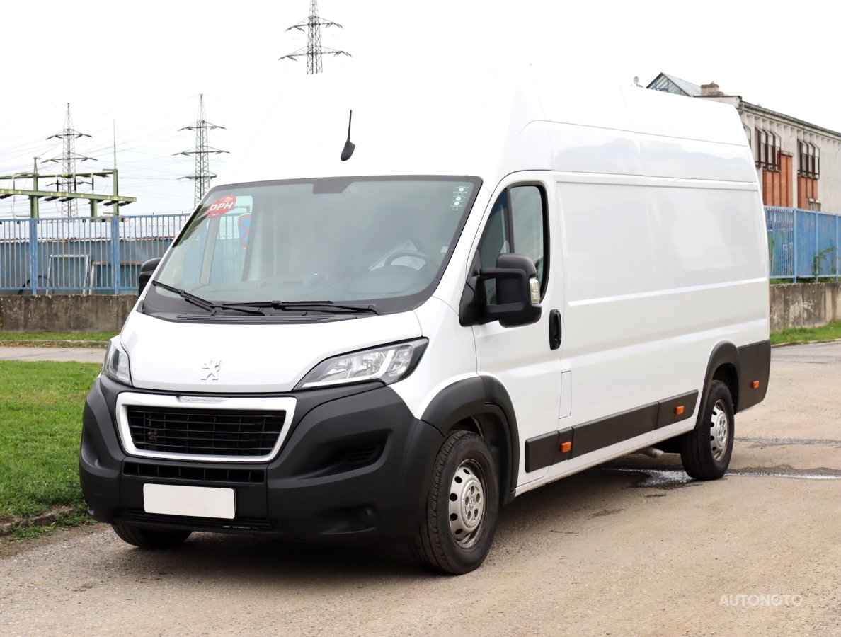 Peugeot Boxer, 2022 - pohled č. 3