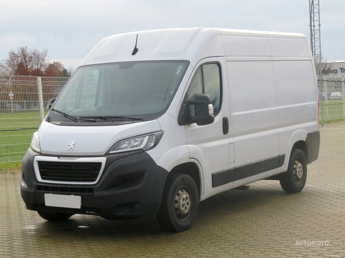 Peugeot Boxer, 2021 - pohled č. 3