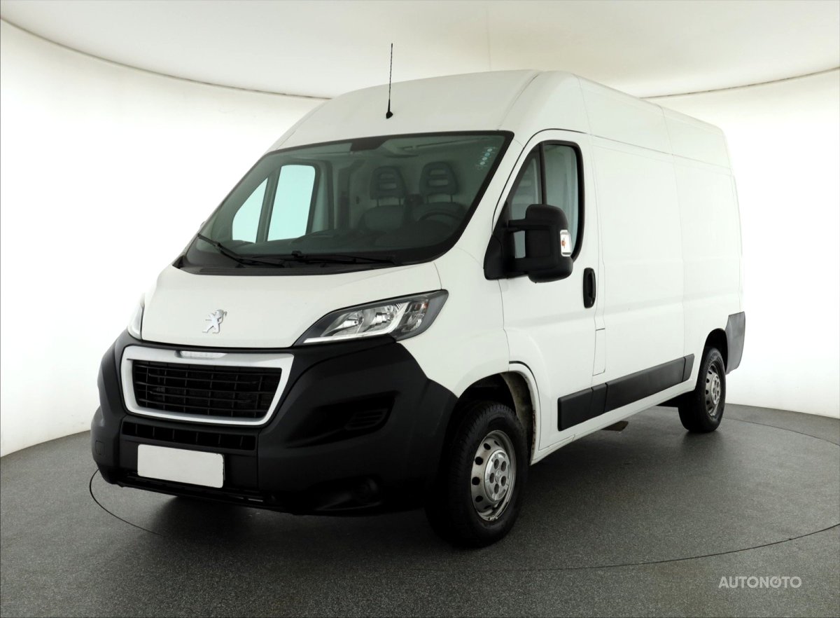 Peugeot Boxer, 2018 - pohled č. 3