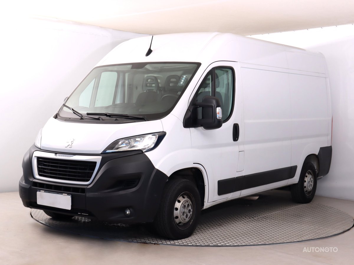 Peugeot Boxer, 2021 - pohled č. 3