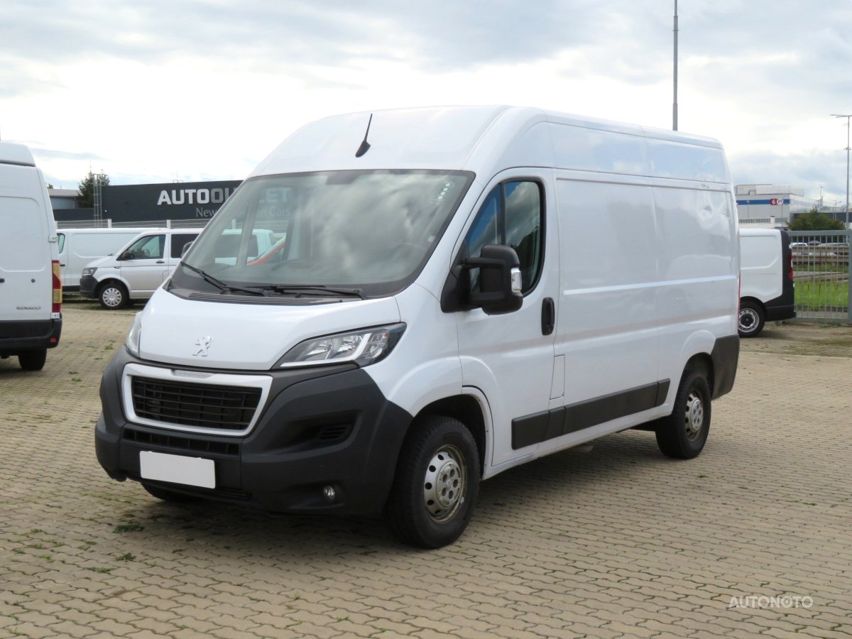 Peugeot Boxer, 2021 - pohled č. 3