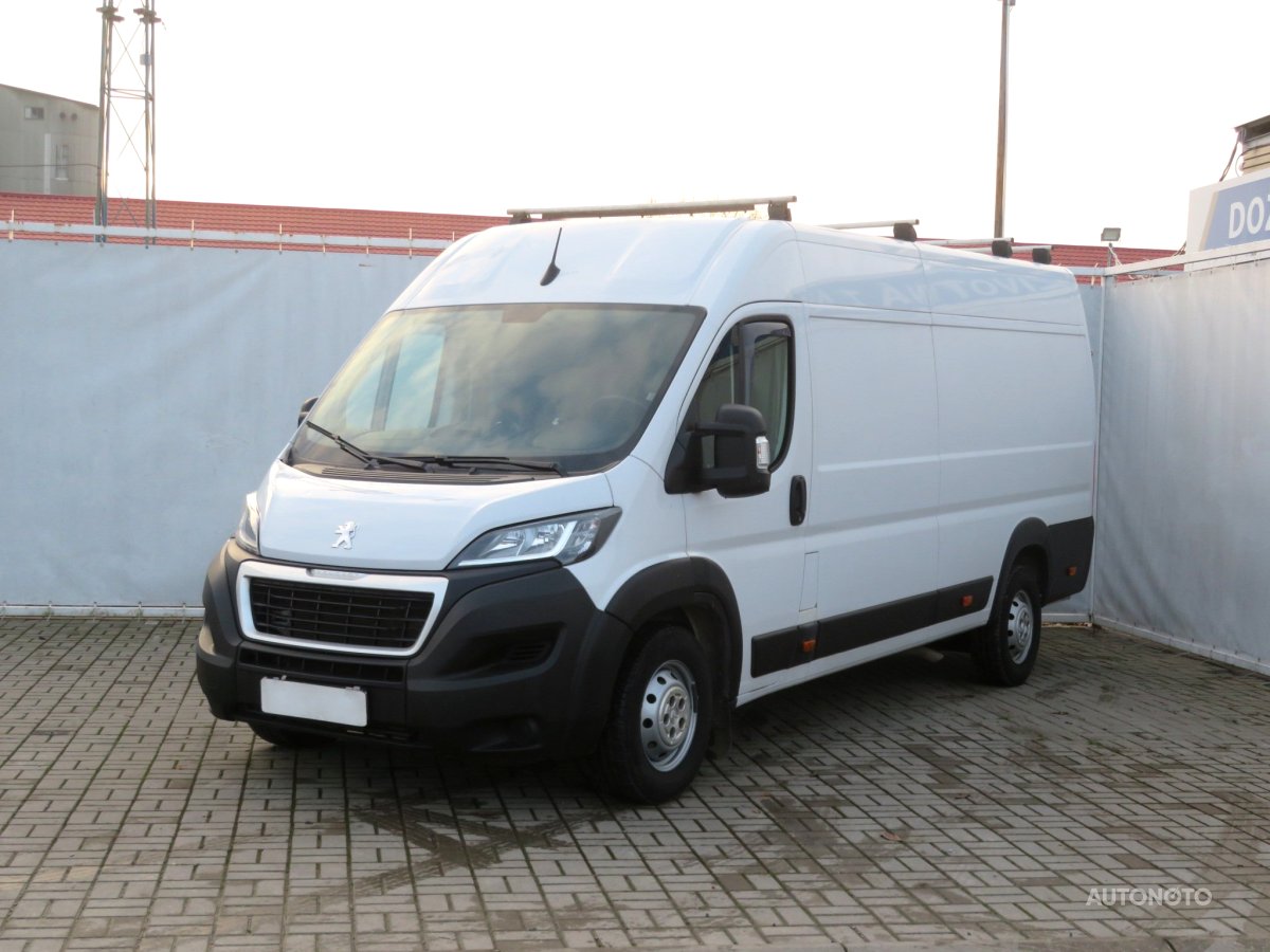 Peugeot Boxer, 2022 - pohled č. 3