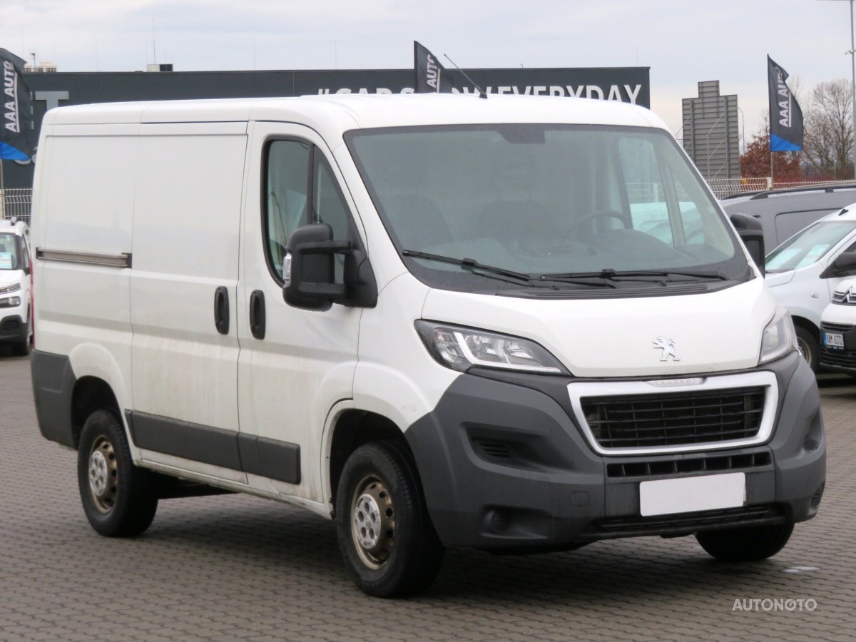 Peugeot Boxer, 2017 - pohled č. 3