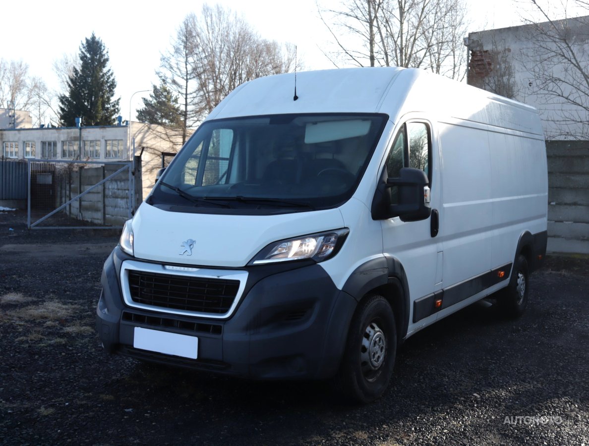 Peugeot Boxer, 2017 - pohled č. 3