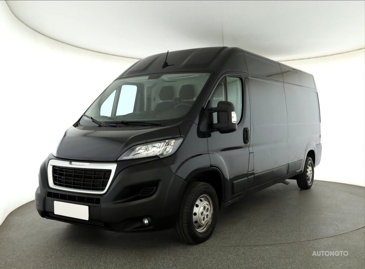 Peugeot Boxer, 2021 - pohled č. 3