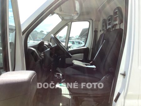 Peugeot Boxer, 2018 - pohled č. 3