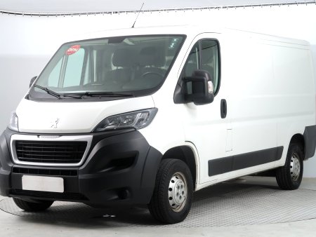 Peugeot Boxer, 2021 - pohled č. 3