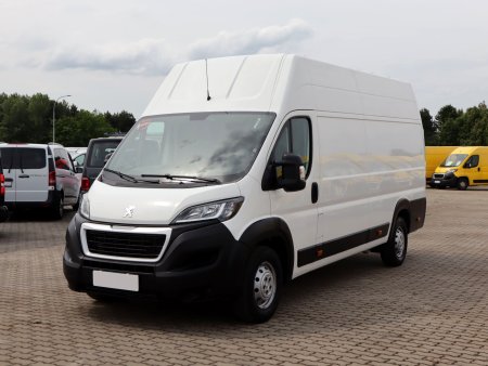 Peugeot Boxer, 2019 - pohled č. 3