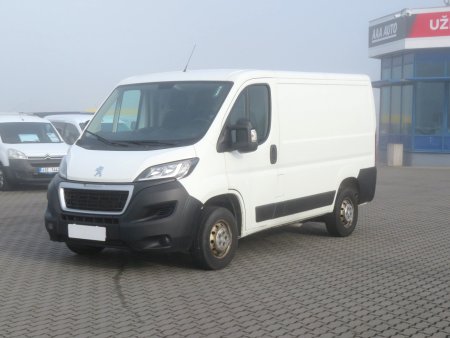Peugeot Boxer, 2021 - pohled č. 3