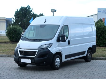 Peugeot Boxer, 2021 - pohled č. 3