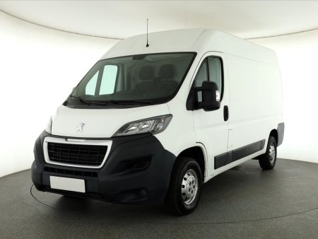 Peugeot Boxer, 2019 - pohled č. 3