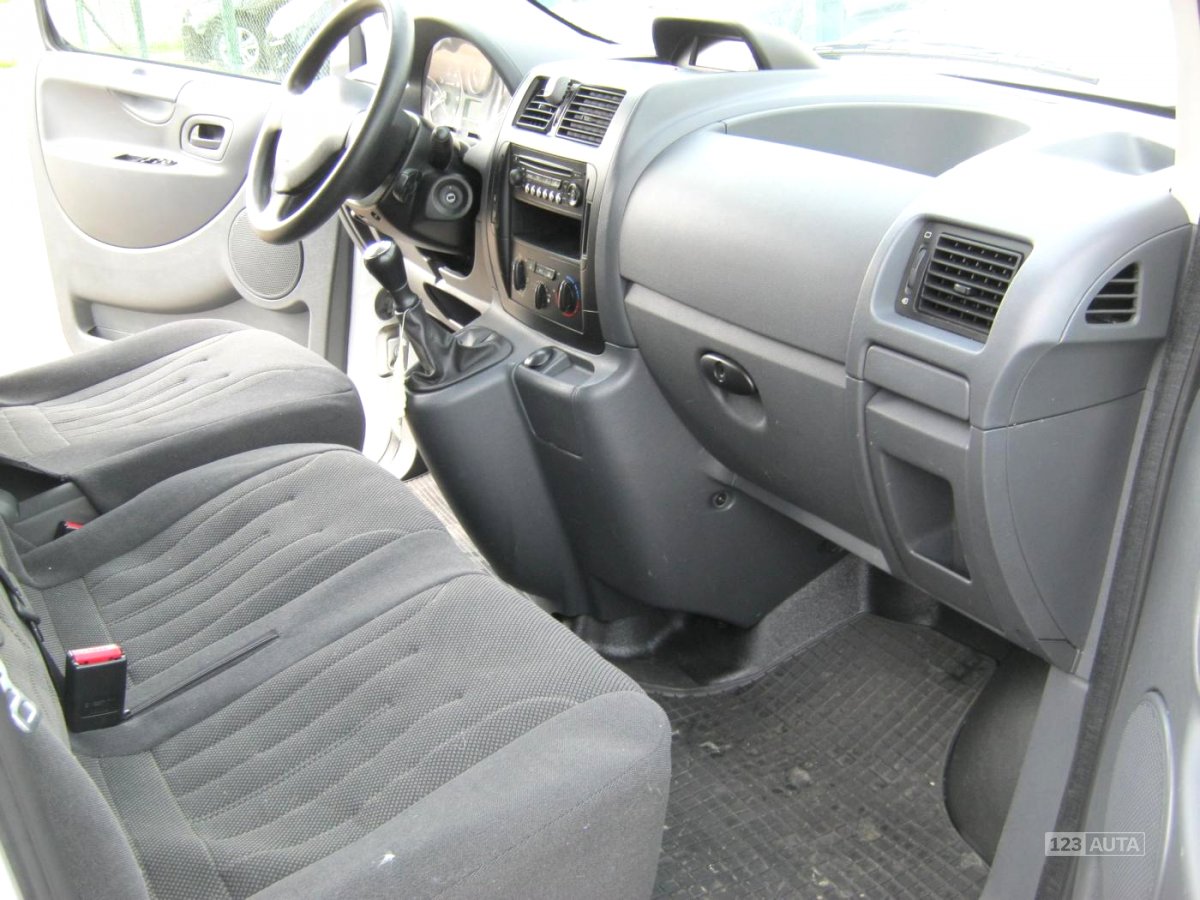 Peugeot Expert, 2013 - pohled č. 6