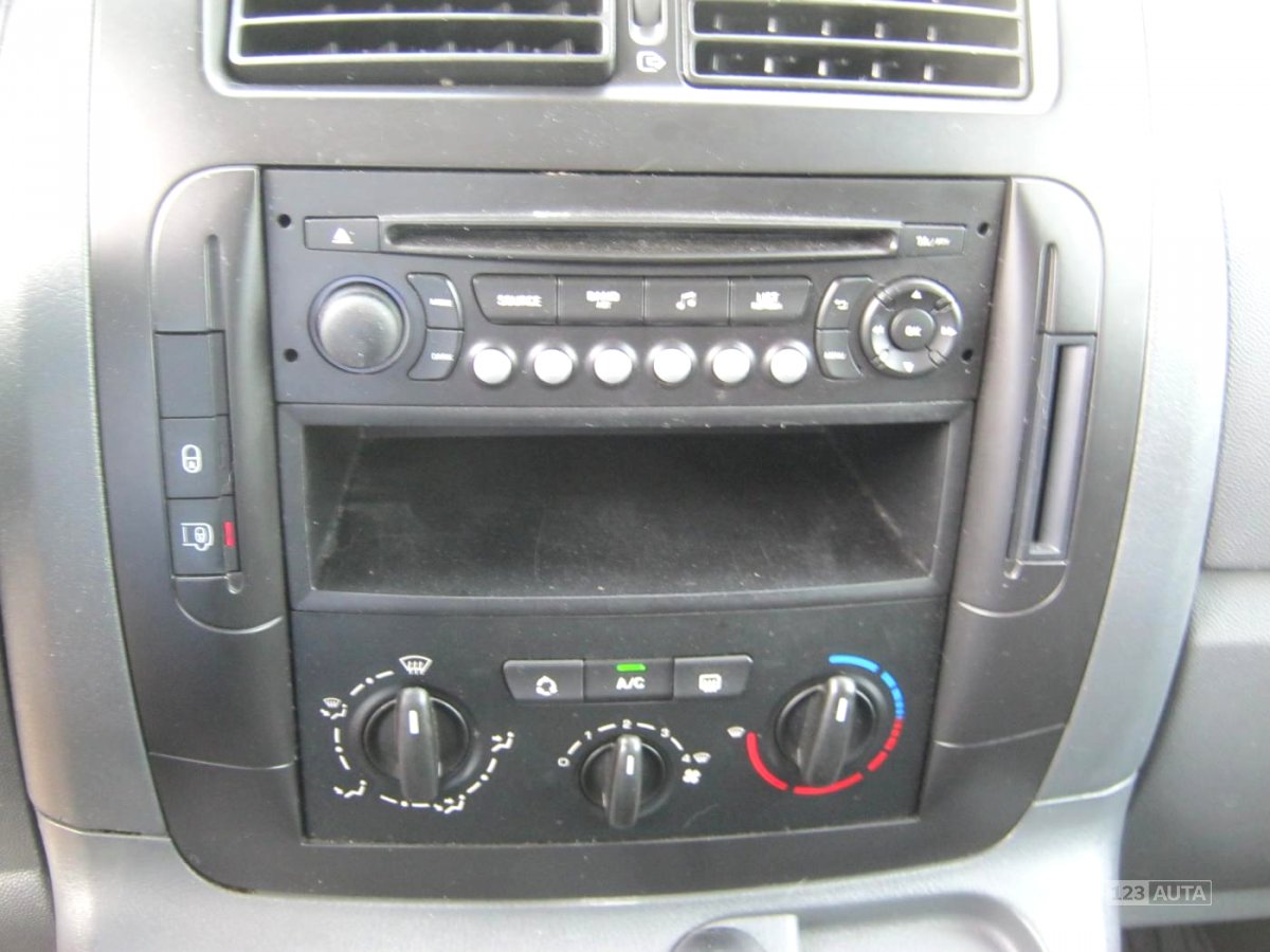 Peugeot Expert, 2013 - pohled č. 9