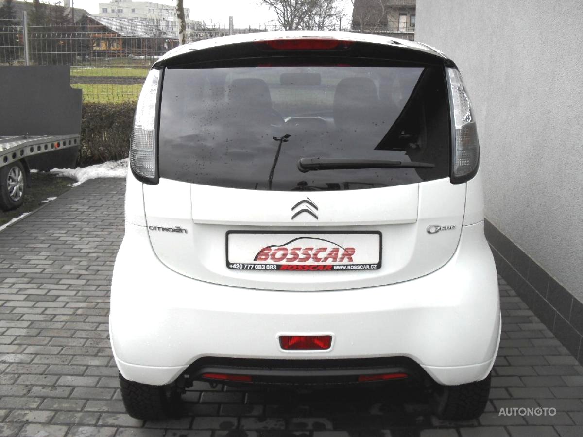 Peugeot IOn, 2013 - pohled č. 4