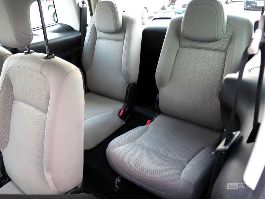 Peugeot Partner, 2011 - pohled č. 13