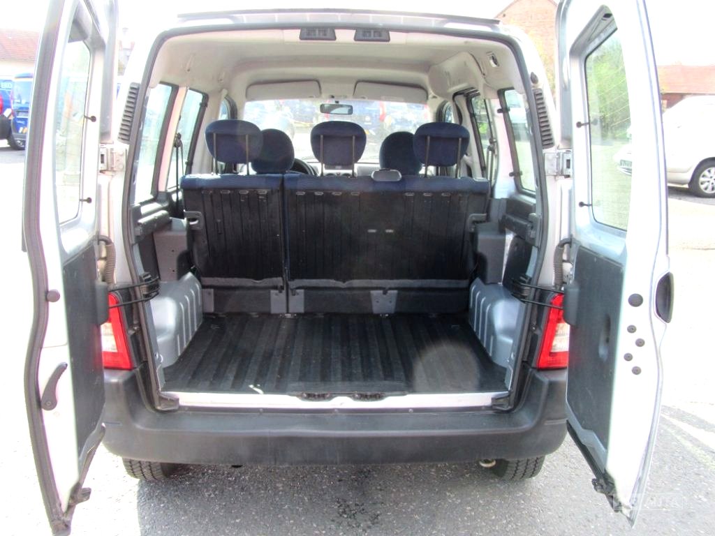 Peugeot Partner, 2006 - pohled č. 3