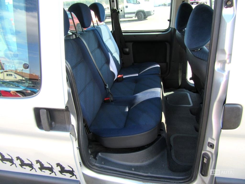 Peugeot Partner, 2006 - pohled č. 6