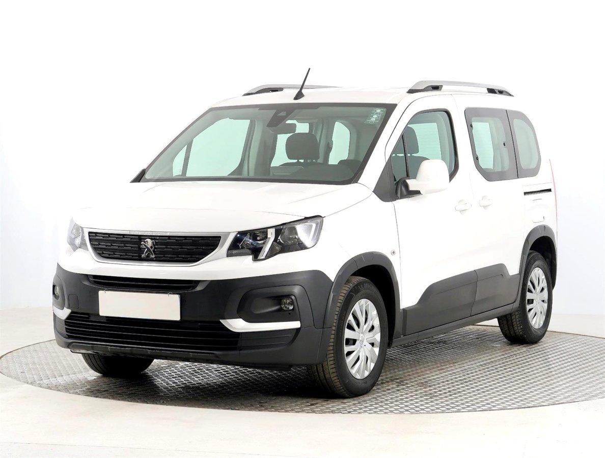 Peugeot Rifter, 2019 - pohled č. 3