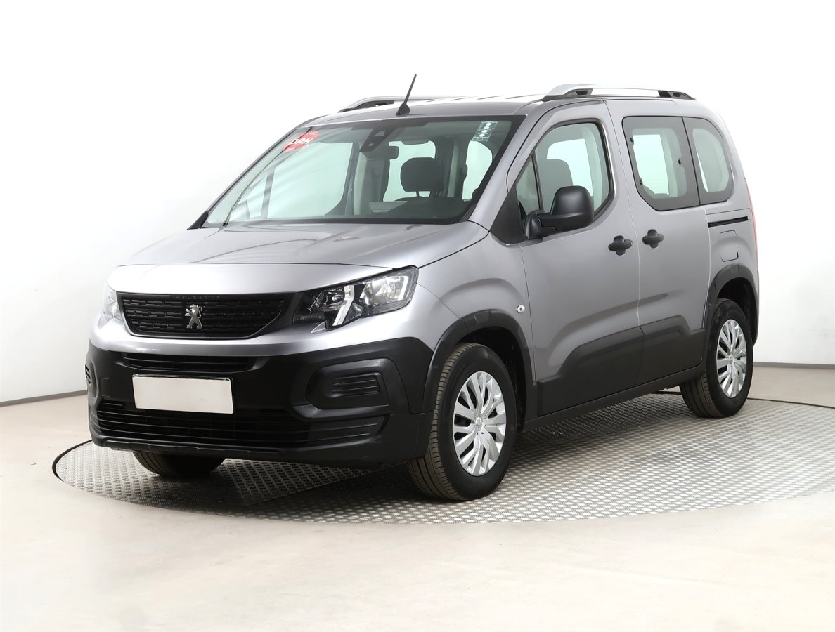 Peugeot Rifter, 2019 - pohled č. 3