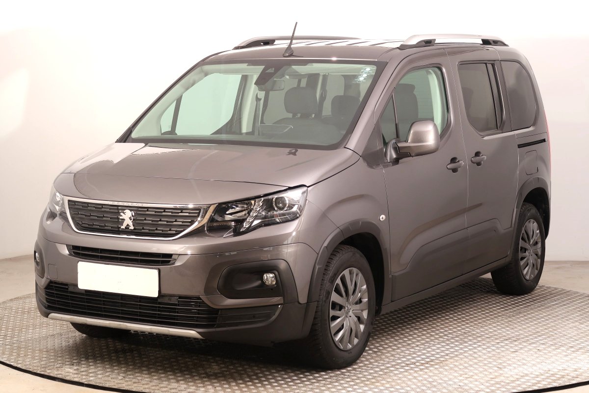 Peugeot Rifter, 2019 - pohled č. 3